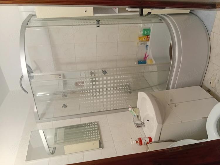 Apartament cu 2 camere nedecomandat în Obor