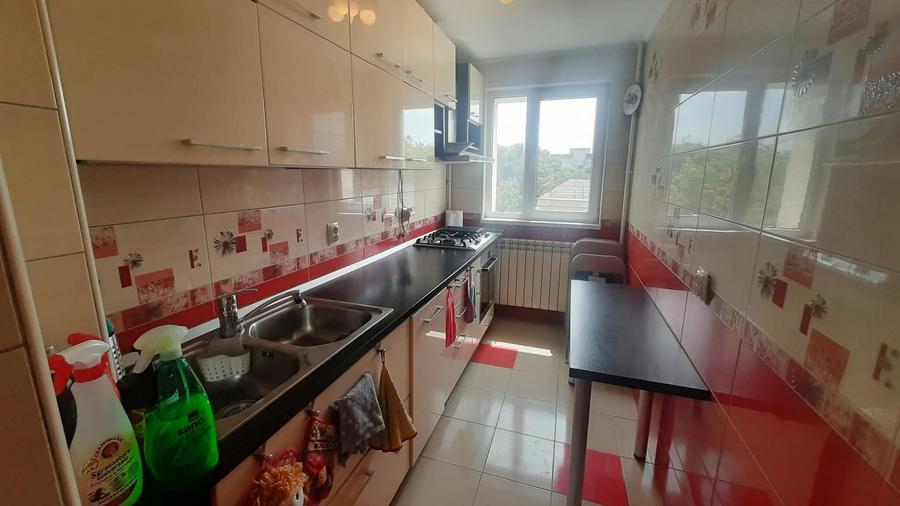 Apartament cu 3 camere circular, mobilat în Drumul Taberei — fotografia 3