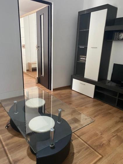 Apartament cu 2 camere semidecomandat în Exterior Vest