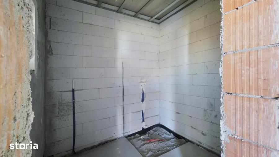 Casă cu 5 camere decomandat cu Teren 589 Mp în Zimandu Nou