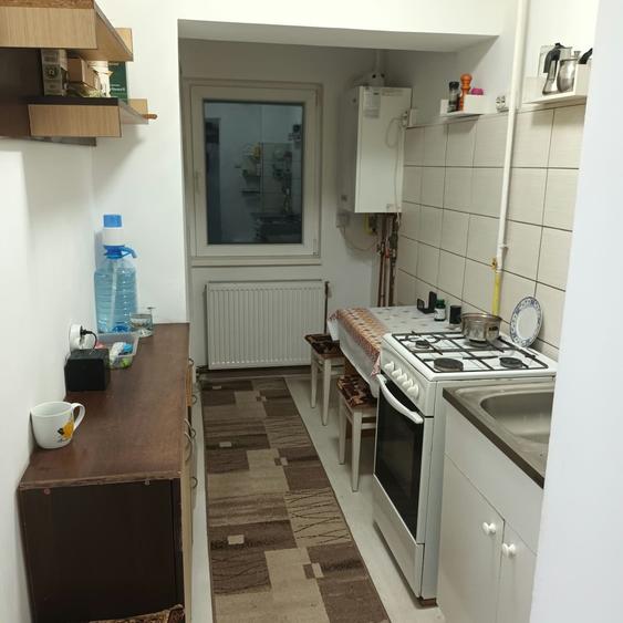 Garsonieră decomandată în Central