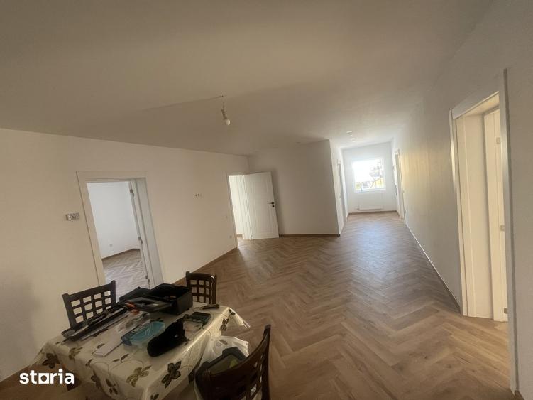 Casă cu 3 camere cu Teren 454 Mp în Calea Poplăcii