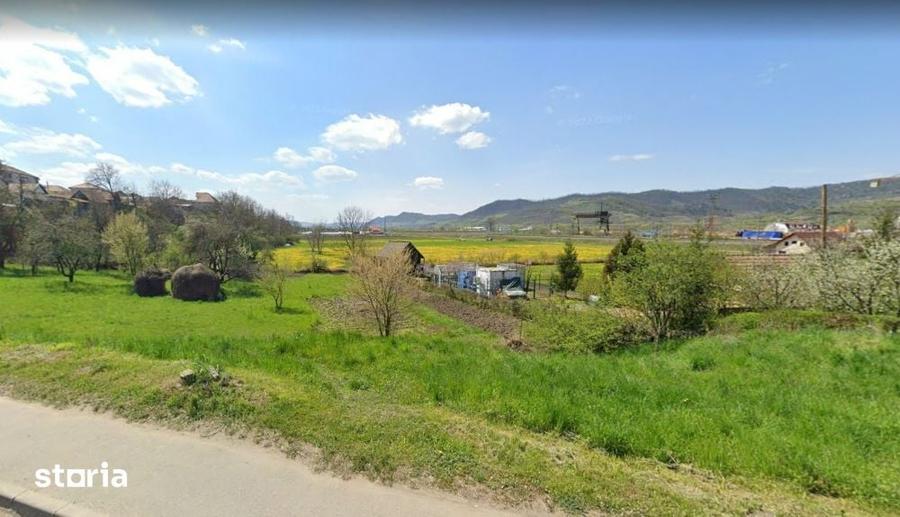 Teren de 3200 mp, în Vitrometan