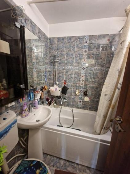 Apartament cu 4 camere semidecomandat, mobilat în Brâncoveanu