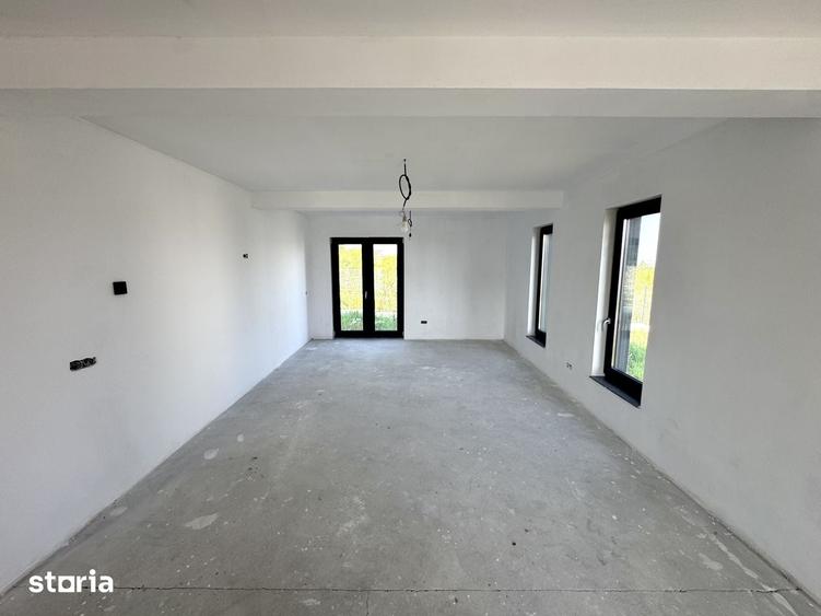 Casă cu 4 camere cu Teren 450 Mp în Ciurea