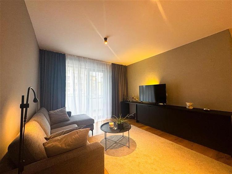 Apartament cu 2 camere decomandat, mobilat în Aviației