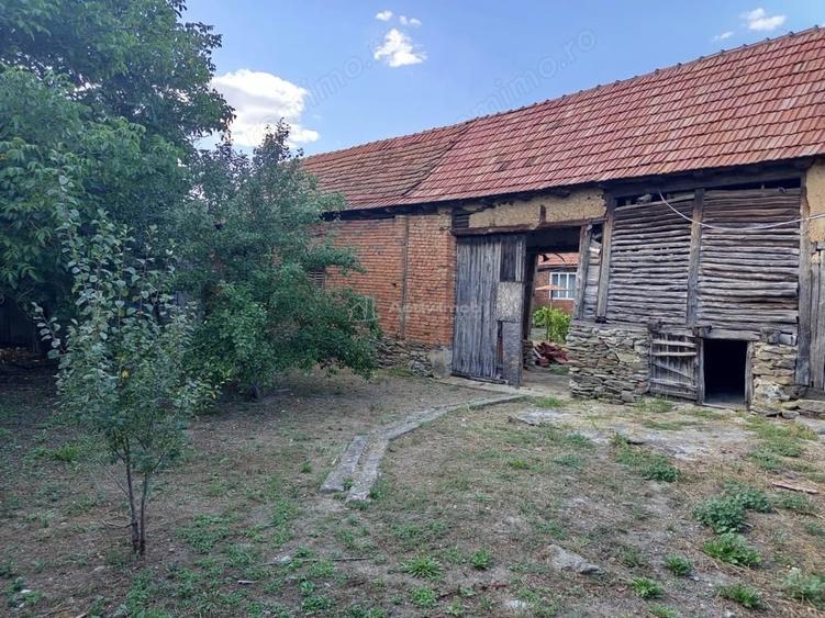 Casă cu Teren 842 Mp în Naidăș