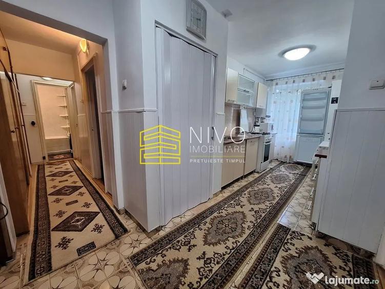Apartament cu 3 camere decomandat în Tudor