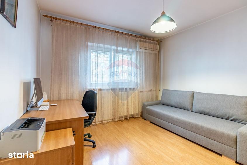 Apartament cu 3 camere, mobilat în Nerva Traian