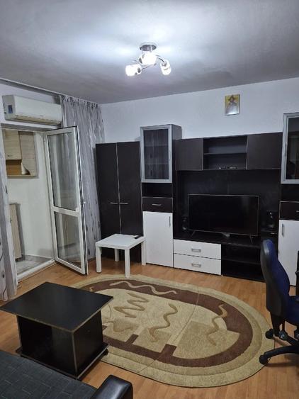 Apartament cu 2 camere decomandat în Drumul Taberei