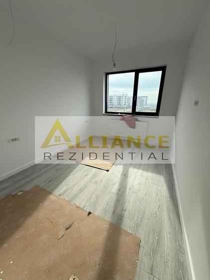 Apartament cu 3 camere decomandat în Berceni
