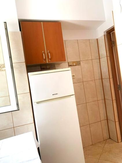 Garsonieră decomandată în Titulescu