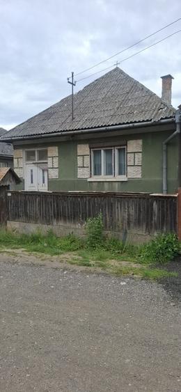 Casă cu 4 camere în Dângău Mic