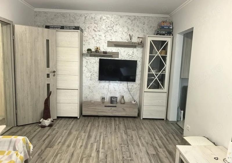 Apartament cu 2 camere semidecomandat, mobilat în 1 Decembrie 1918