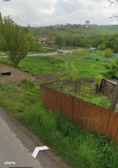 Casă cu 4 camere în Breazu