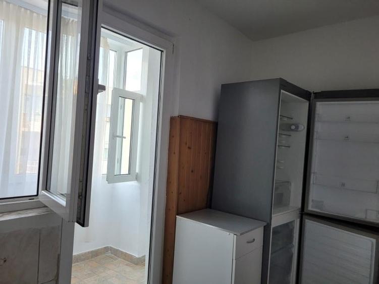Apartament cu 2 camere decomandat în Grigorescu