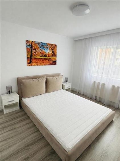 Apartament cu 2 camere semidecomandat, mobilat în Plopilor
