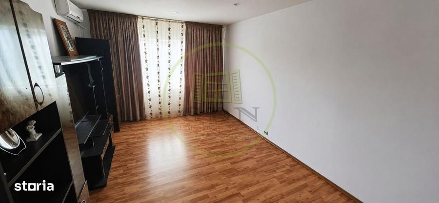 Apartament cu 2 camere decomandat în Albești