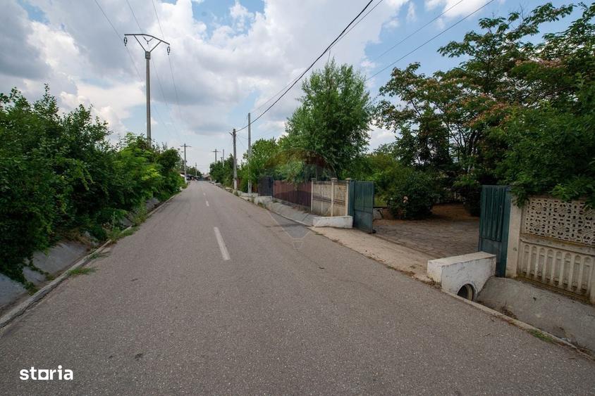 Casă cu 4 camere în Prunaru