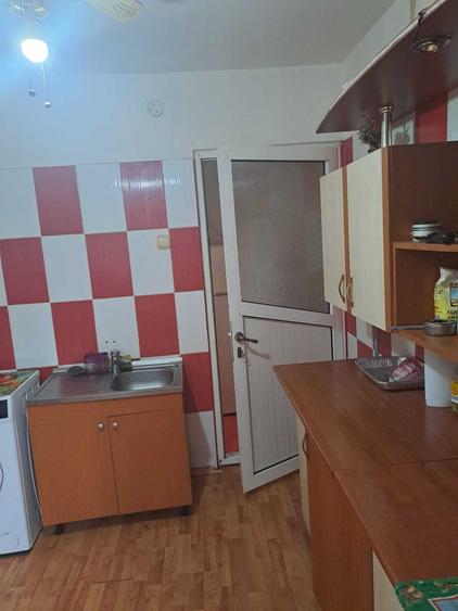 Garsonieră decomandată în Micro 9