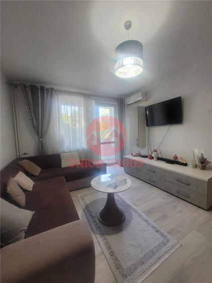 Apartament cu 2 camere decomandat în Tomis Mall