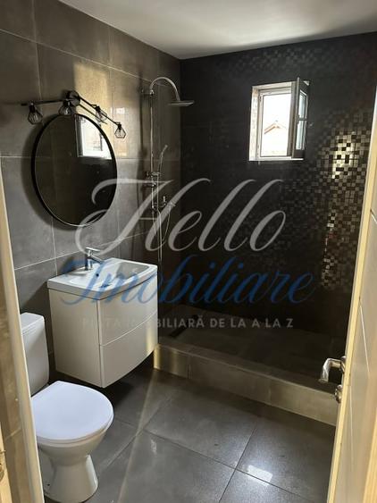 Apartament cu 3 camere semidecomandat în Florești