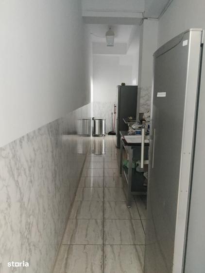 Spațiu comercial, de 180 mp, în Iosia