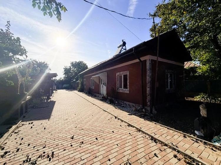 Casă cu 3 camere cu Teren 2296 Mp în Vlăduleni