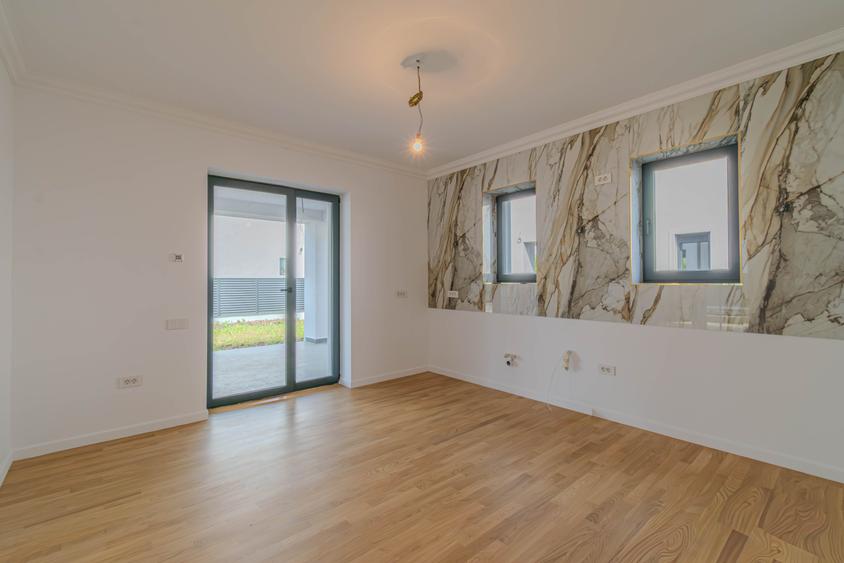 Proiect boutique intre lac si padure, complex finalizat, TVA inclus - 19