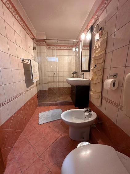 Apartament cu 2 camere decomandat în Muncii