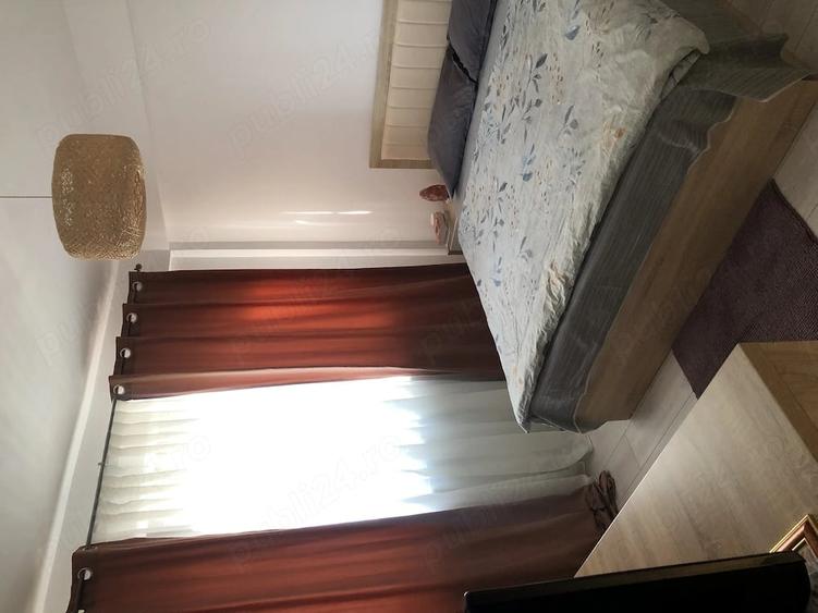 Apartament cu 3 camere semidecomandat în Central