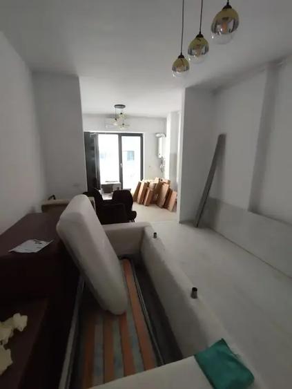 Apartament cu 2 camere semidecomandat, mobilat în Theodor Pallady