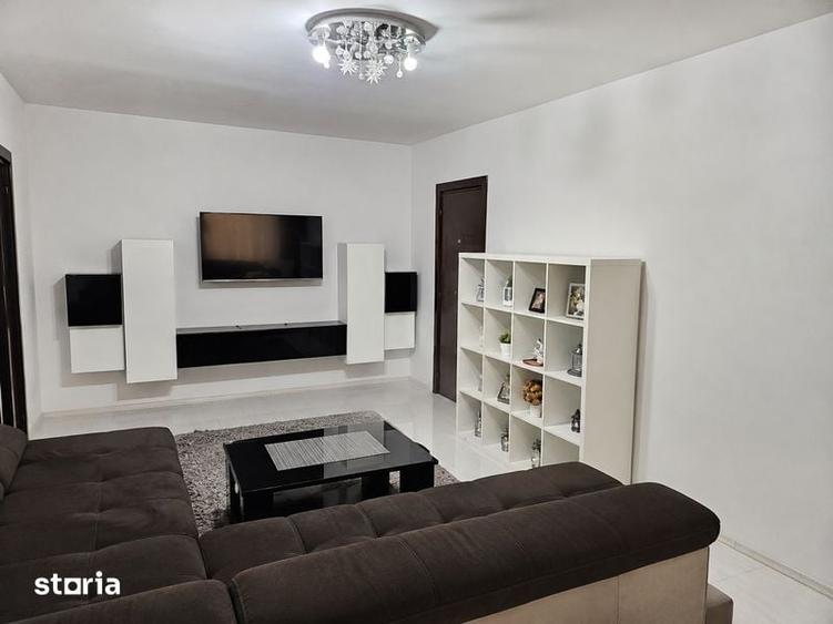 Apartament cu 4 camere în Titan