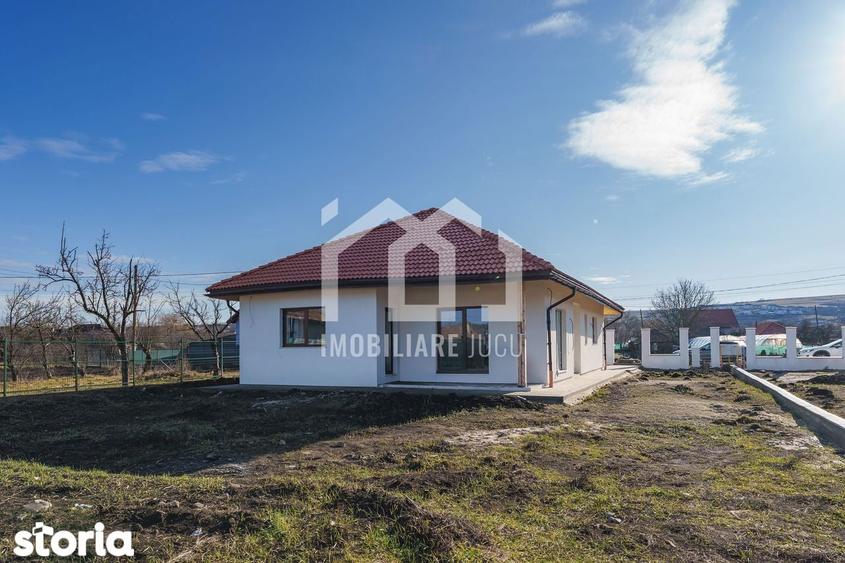 Casă cu 4 camere cu Teren 750 Mp în Jucu