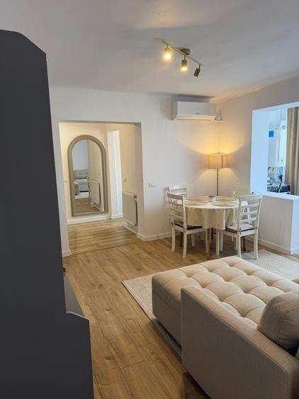 Apartament cu 2 camere semidecomandat în Central