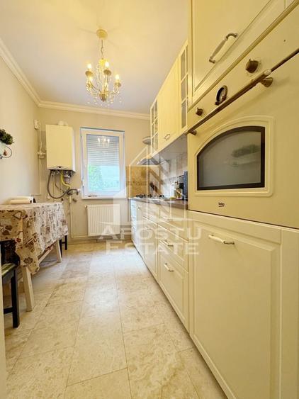 Apartament cu 2 camere semidecomandat, mobilat în Giroc