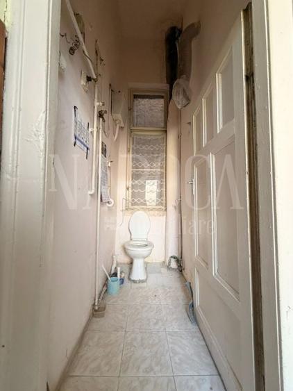 Apartament cu 4 camere semidecomandat în Central