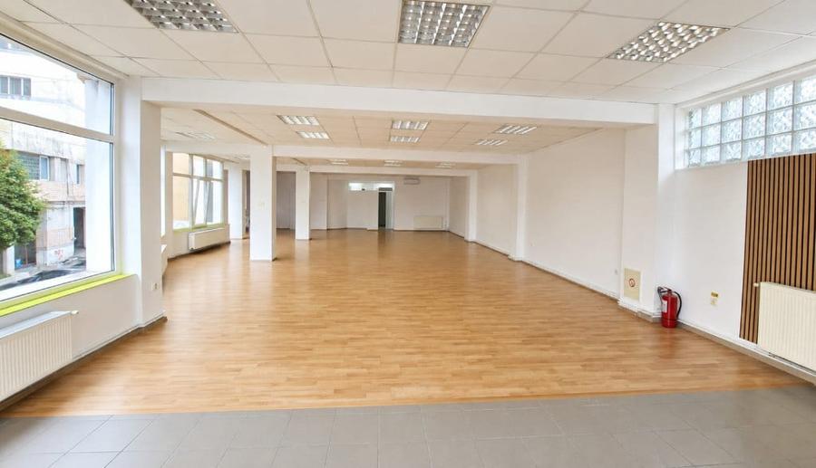 Spațiu comercial, de 167 mp, în Central