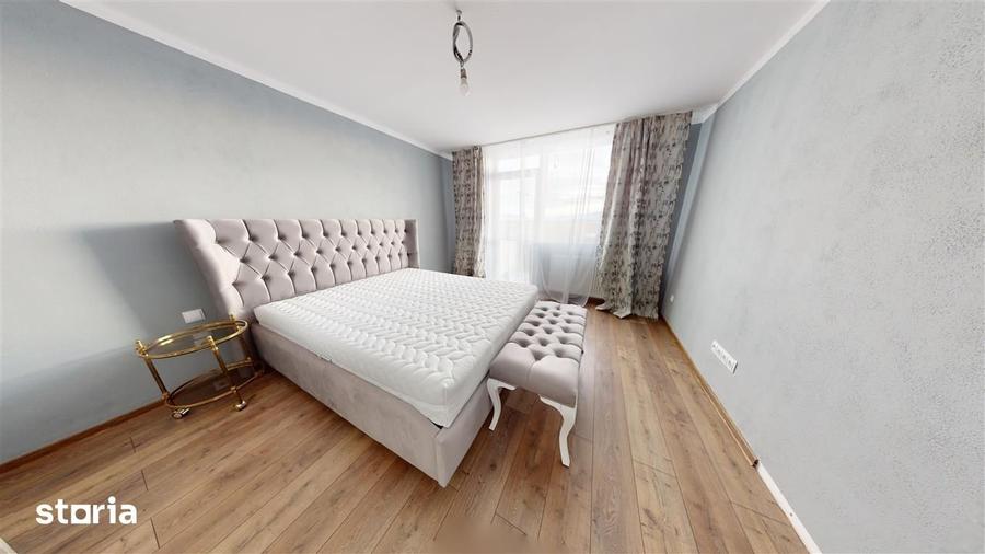 Casă cu 4 camere cu Teren 193 Mp în Roșia