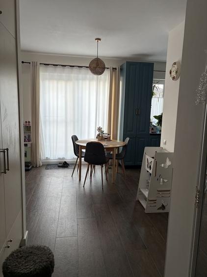 Apartament cu 3 camere decomandat în Chinteni