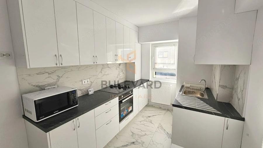 Apartament cu 3 camere decomandat în Zorilor