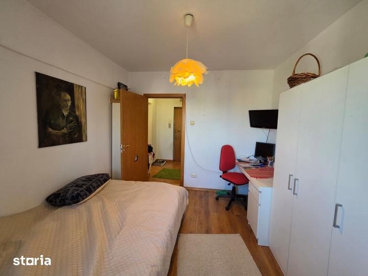 Apartament cu 3 camere semidecomandat în Vatra Luminoasă