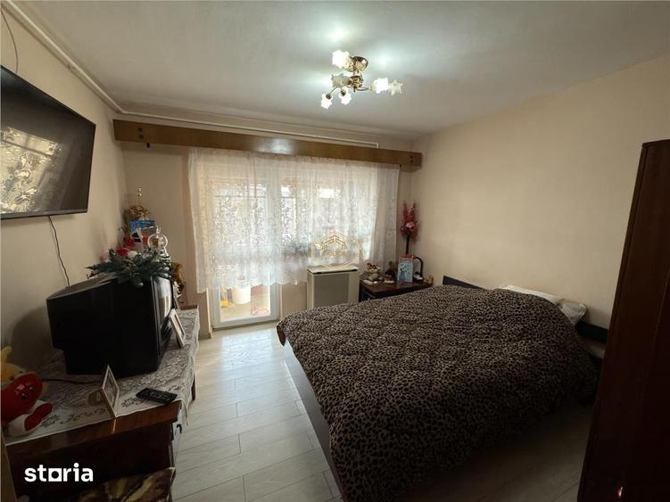 Apartament cu 2 camere decomandat în Micro 17