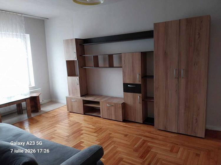 Garsonieră semidecomandată în Central