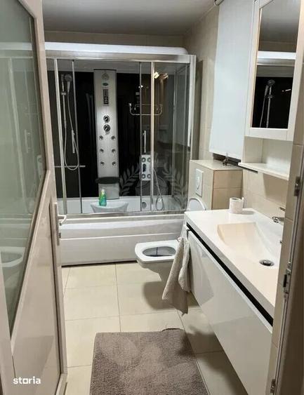 Casă cu 4 camere cu Canalizare în Central