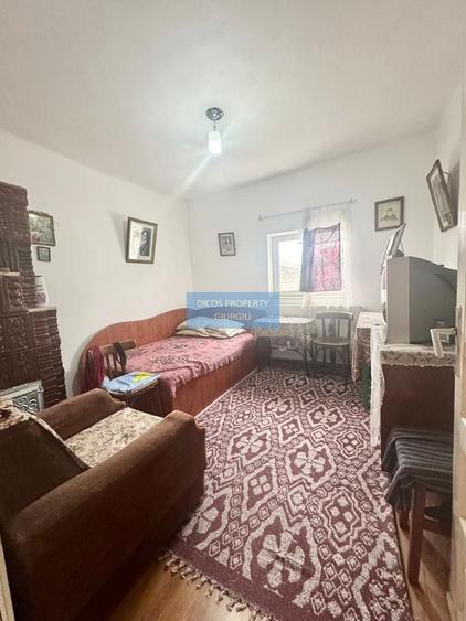Casă individuală cu 3 camere cu Canalizare în Casa Cărții