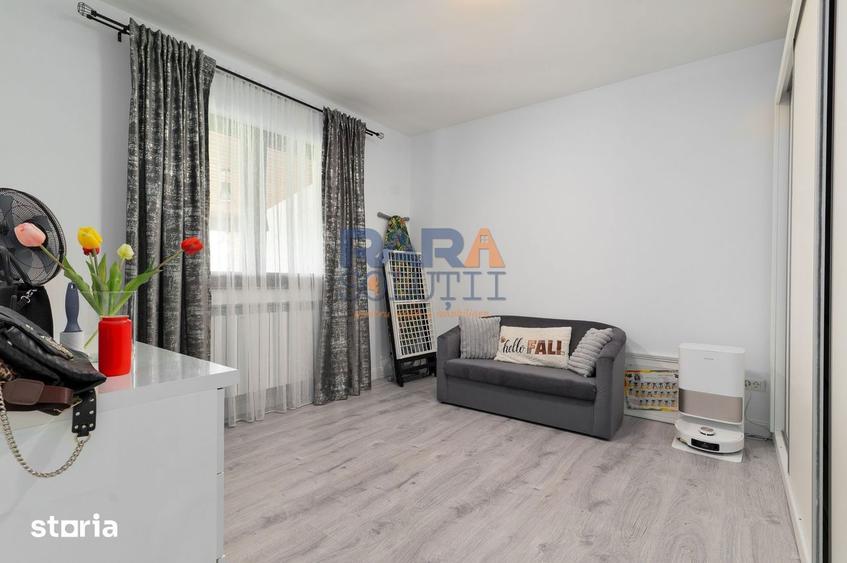 Casă cu 4 camere cu Teren 1400 Mp în Secu