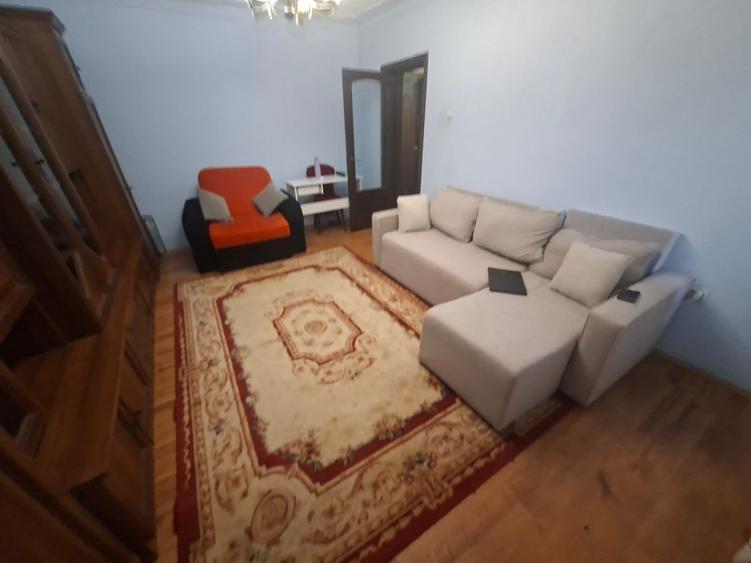 Apartament cu 2 camere decomandat, zona Targu Cucu - 1