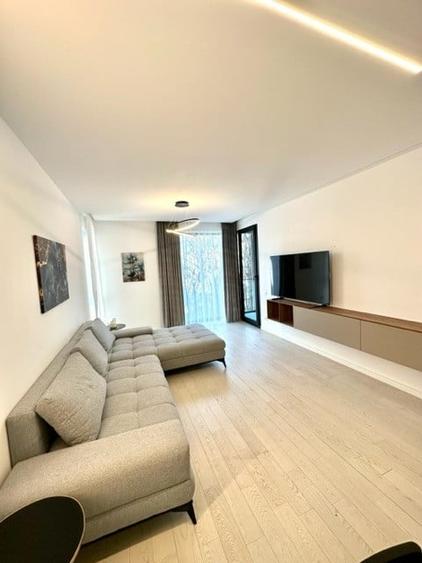 Apartament cu 3 camere semidecomandat, mobilat în Herăstrău