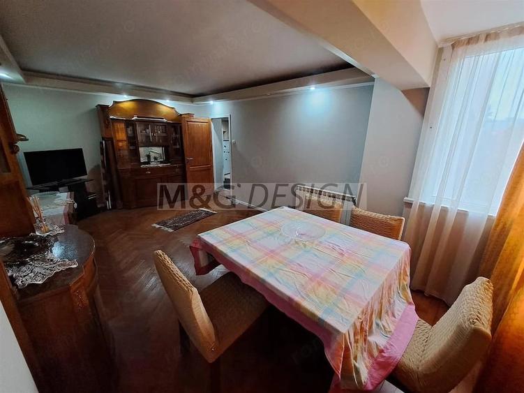 Apartament cu 3 camere decomandat în Semicentral